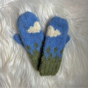 Urban Outfitters Emmy Icon Mitten NWOT